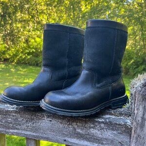 UGG Wrangell Boots Black Women's Size 6 (EUC)